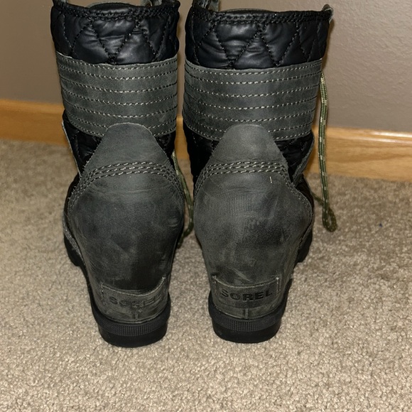 SOREL Boots - Picture 2 of 5